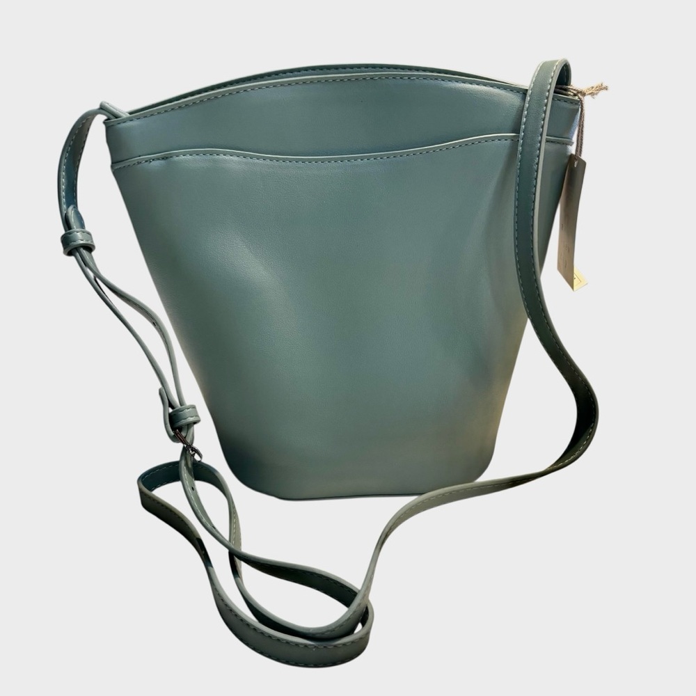 NWT a new day Crossbody Bag Sage Green Bucket Bag Adjustable Strap Top Zip close